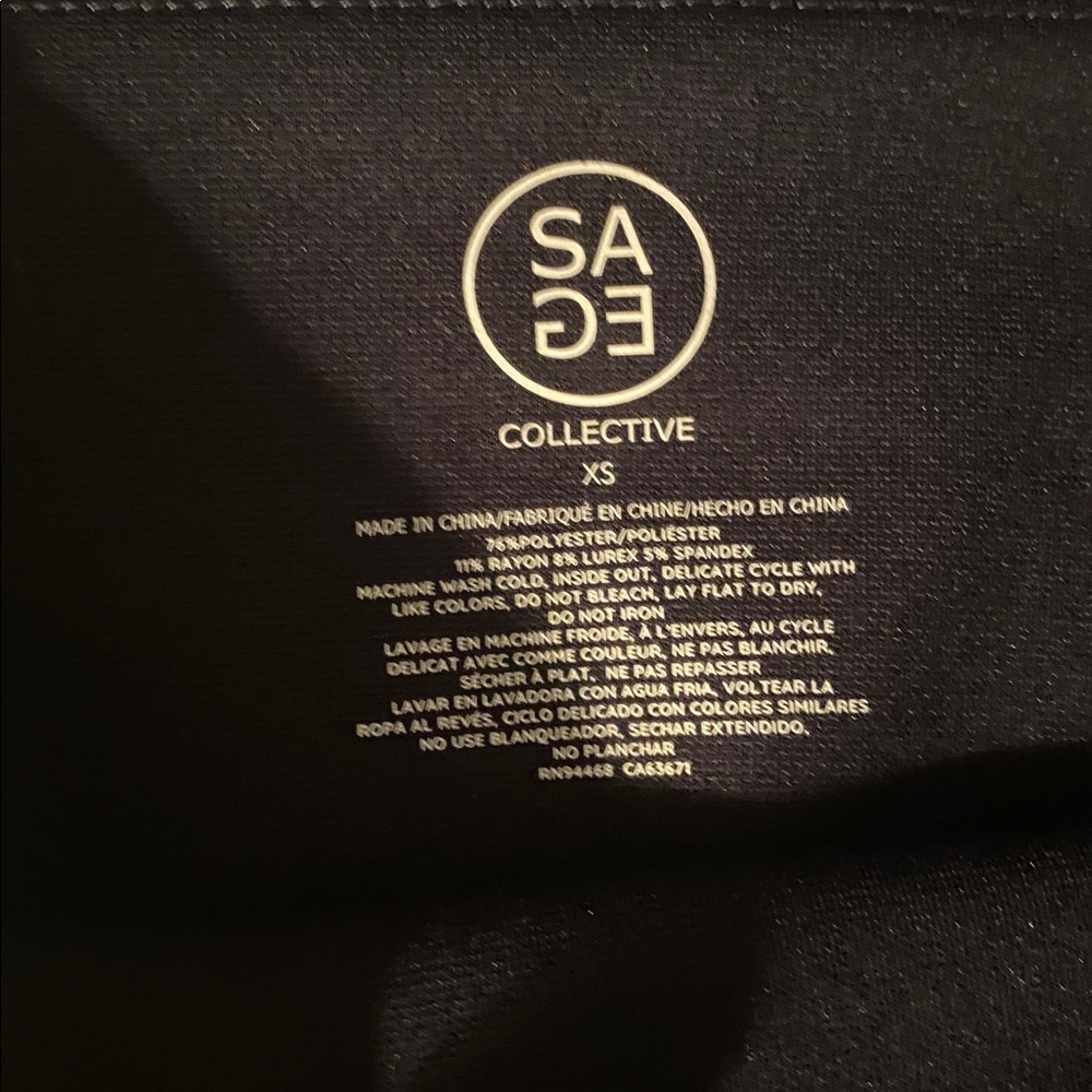 SAGE collective XS NWT workout set. - Picture 8 of 13